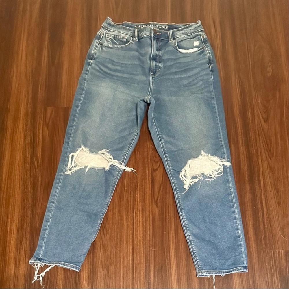 American eagle mom jeans